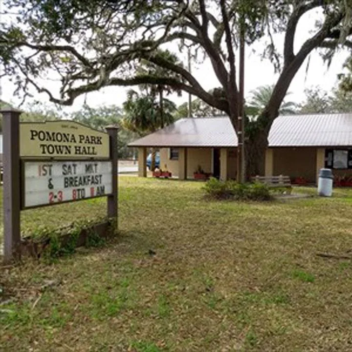 Pomona Park Town Hall Florida